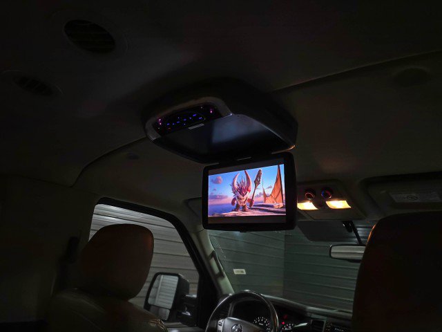 Used 2018 Nissan NV 3500 SL image 13