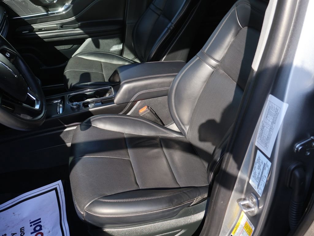Used 2022 Lincoln Corsair Reserve w/ Equipment Group 201A image 16