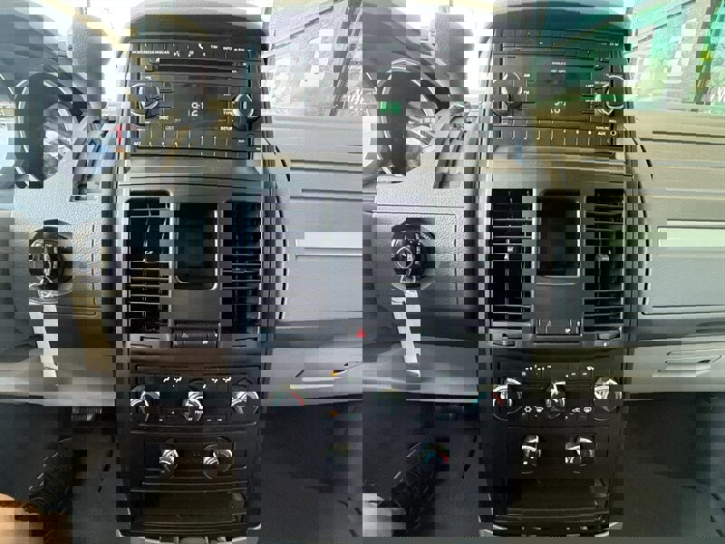 Used 2008 Dodge Grand Caravan SE image 28