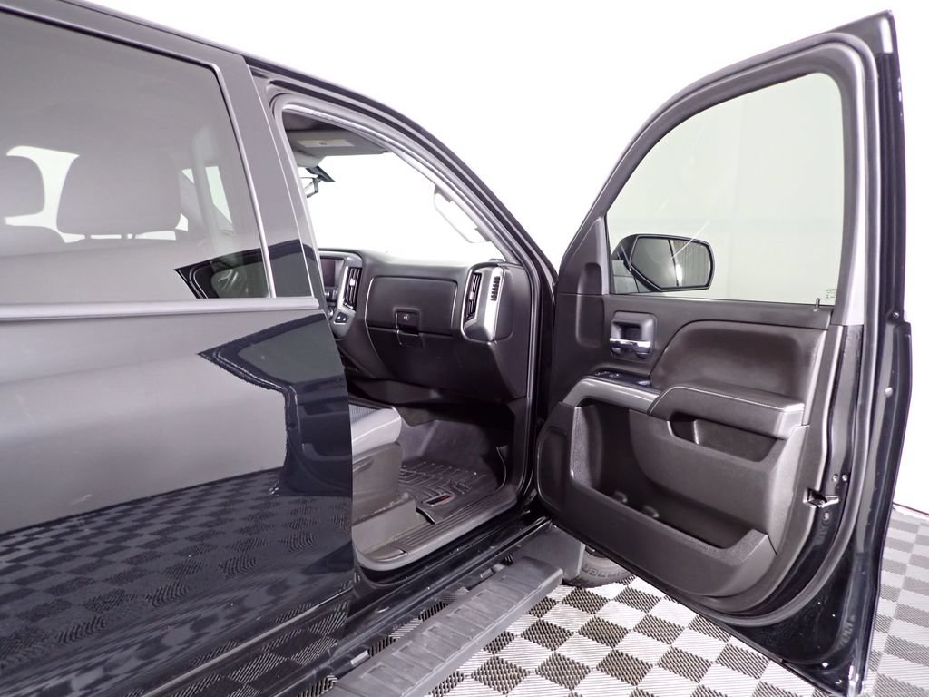 Used 2018 Chevrolet Silverado 1500 LT w/ All Star Edition AWD/4WD image 36