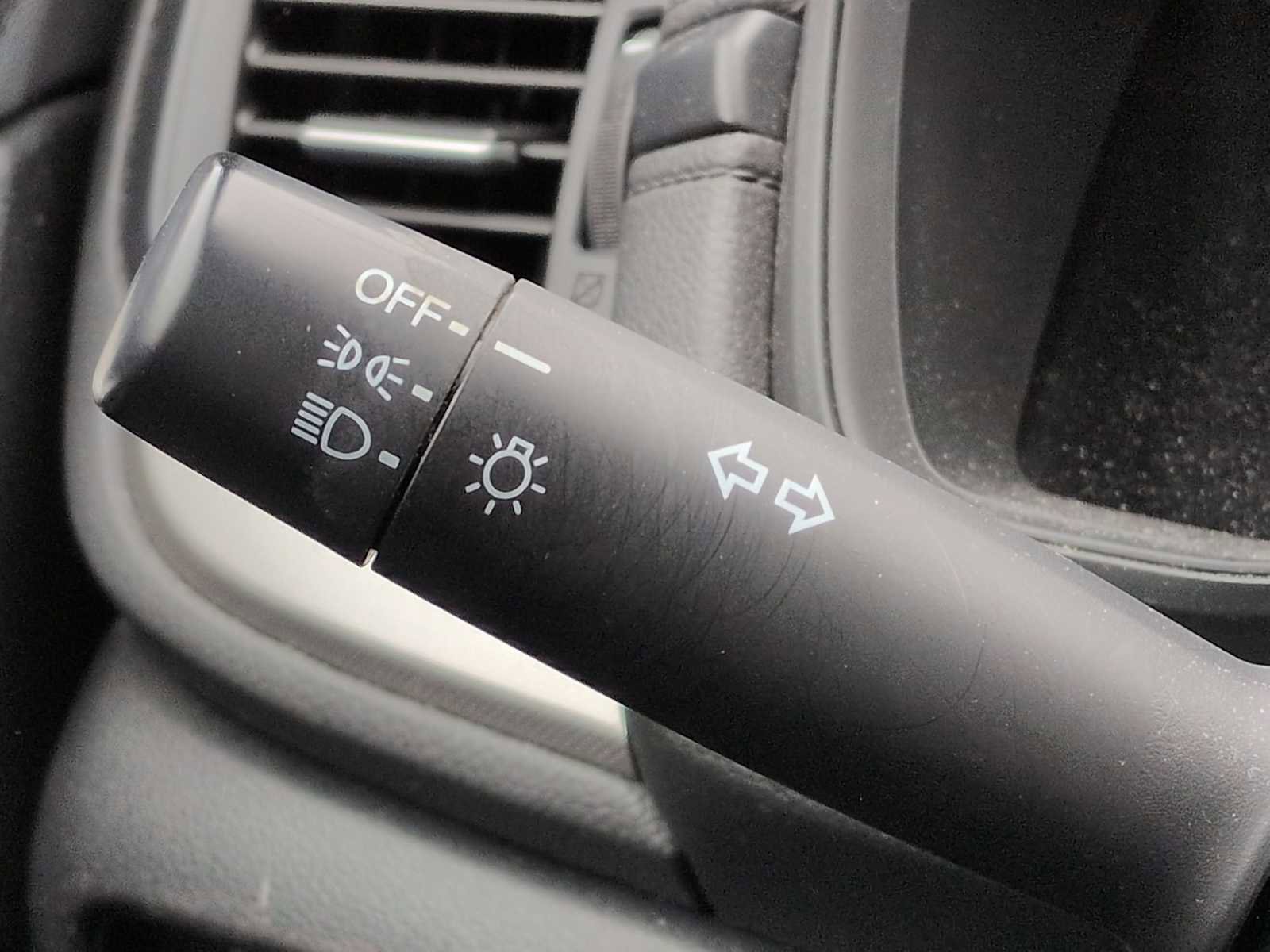 Used 2019 Honda CR-V LX image 17