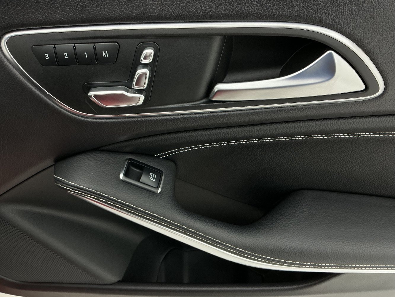 Used 2019 Mercedes-Benz CLA 250 image 39