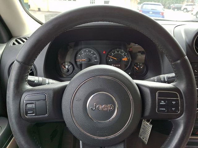 Used 2015 Jeep Patriot High Altitude image 24
