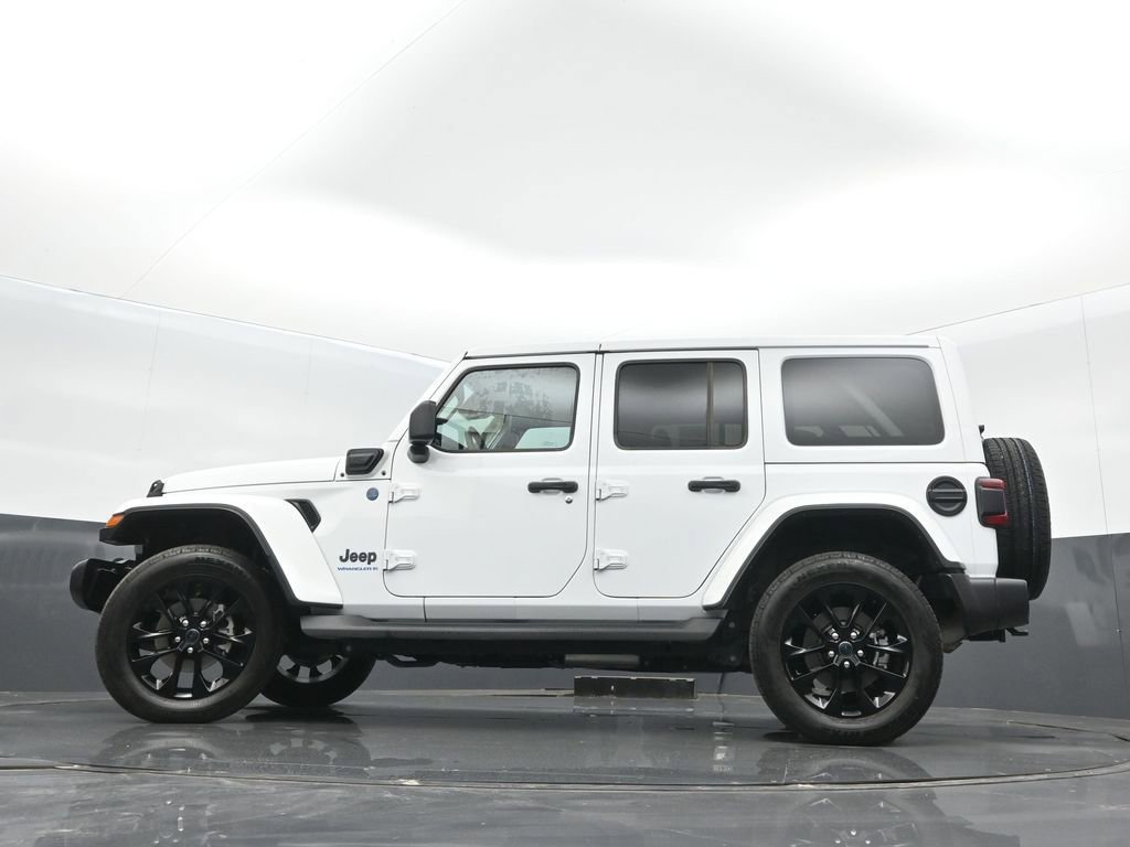Used 2025 Jeep Wrangler Unlimited Sahara image 31