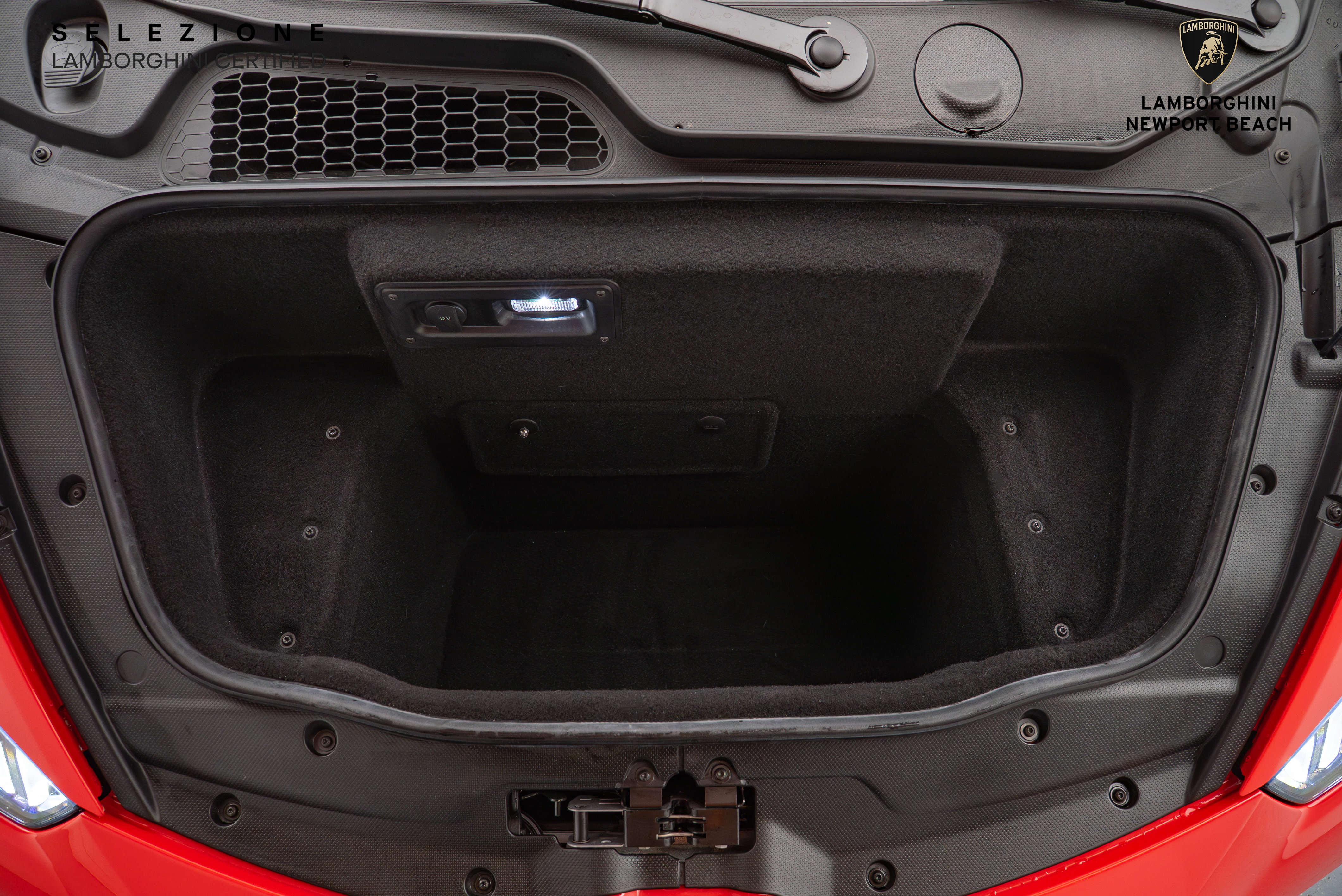 Used 2022 Lamborghini Huracan EVO image 9