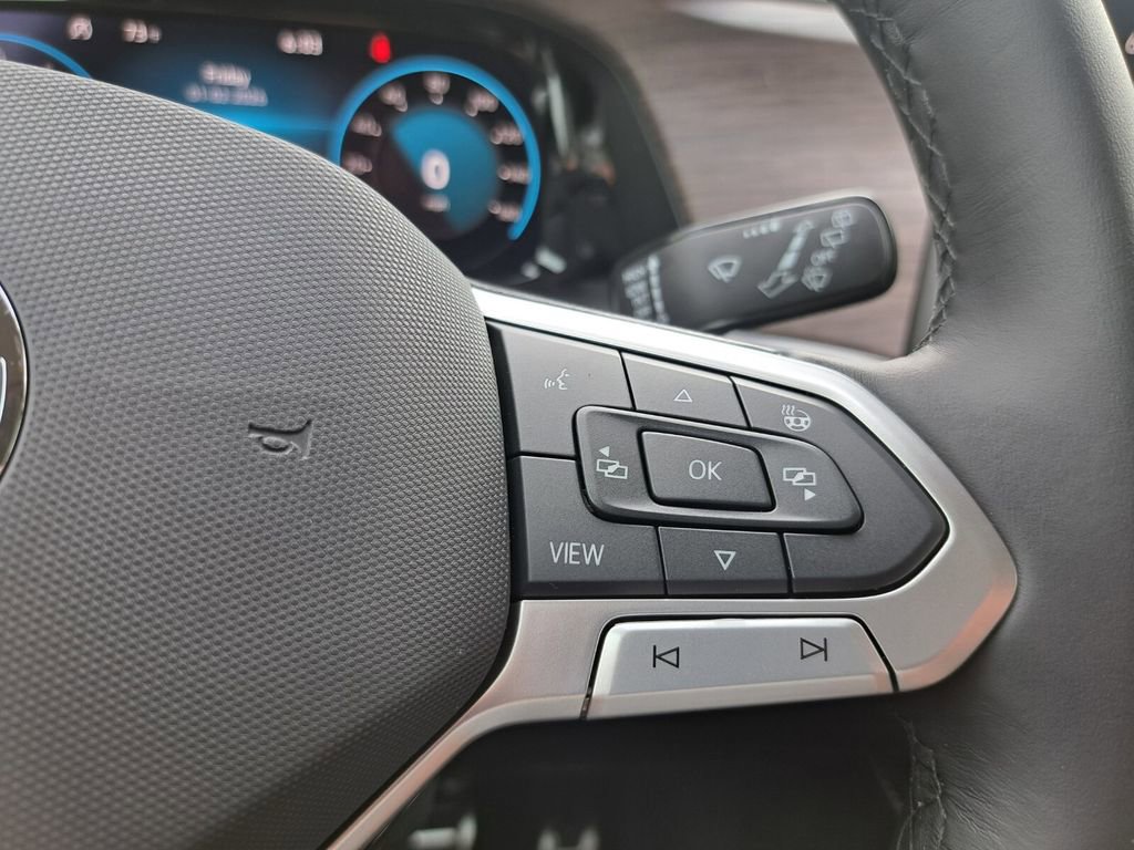 New 2026 Volkswagen Atlas SEL Premium R-Line image 13