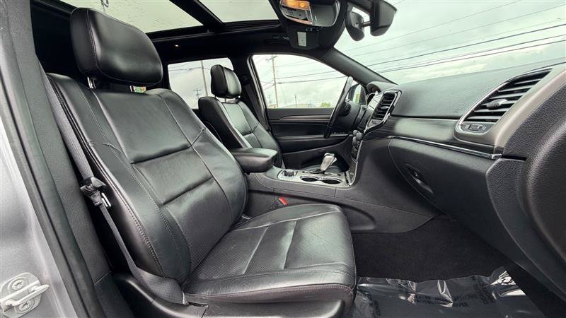 Used 2021 Jeep Grand Cherokee Limited w/ Luxury Group II AWD/4WD image 37