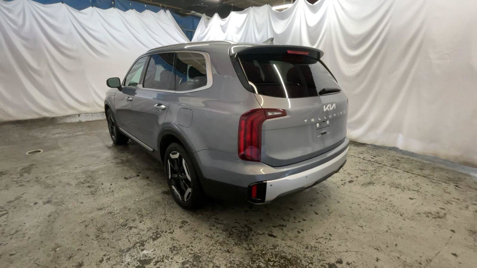 Used 2024 Kia Telluride S w/ S Sunroof Package AWD/4WD image 8
