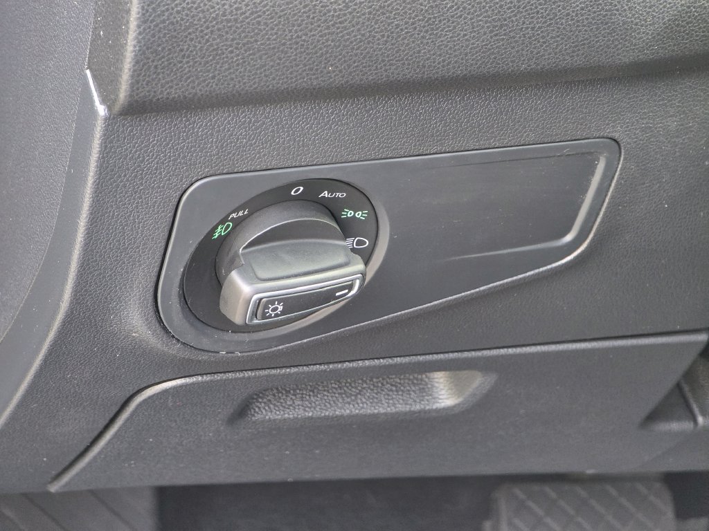 Used 2019 Volkswagen Tiguan SEL Premium AWD/4WD image 39