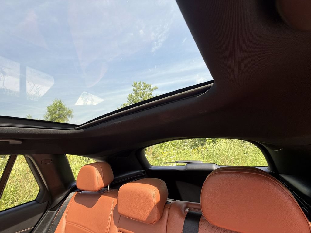Used 2023 Mercedes-Benz GLC 300 4MATIC image 26