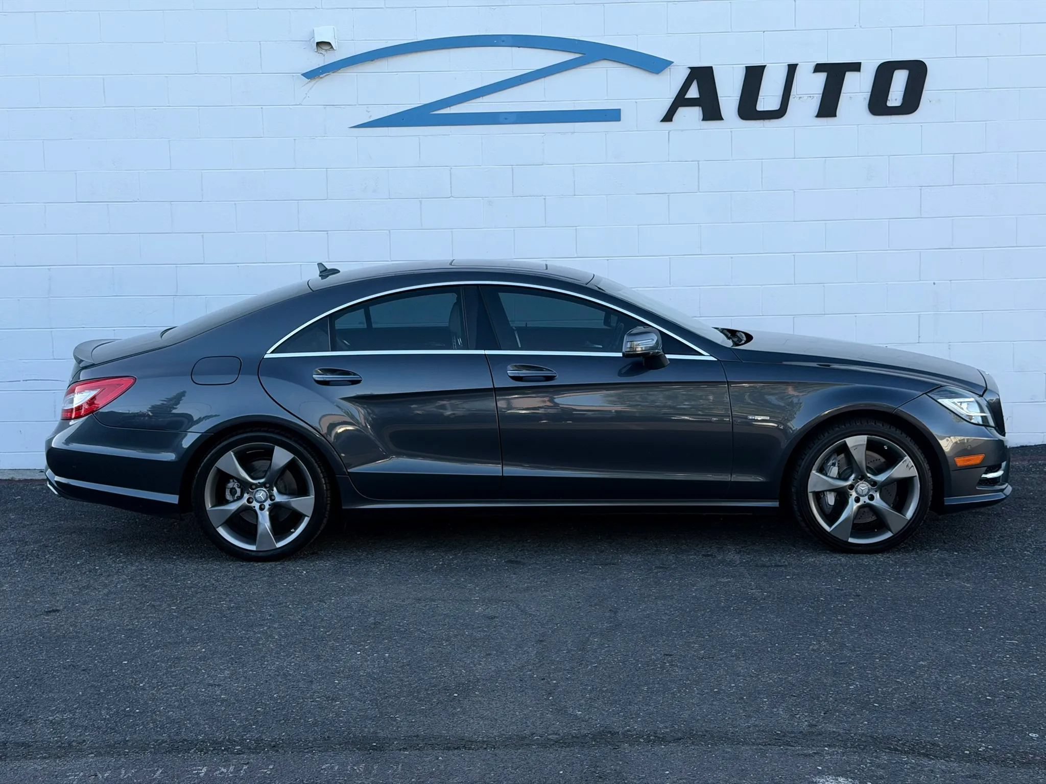 Used 2012 Mercedes-Benz CLS 550 image 7