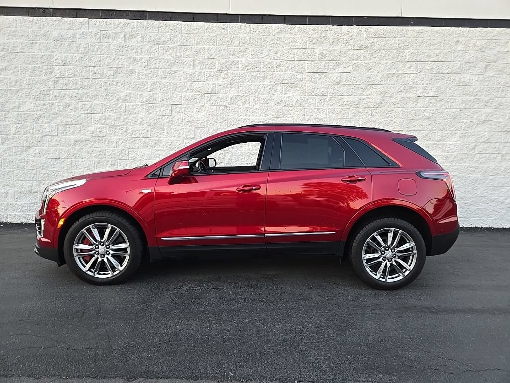 Certified 2023 Cadillac XT5 Sportv w/ Technology Package AWD/4WD image 3