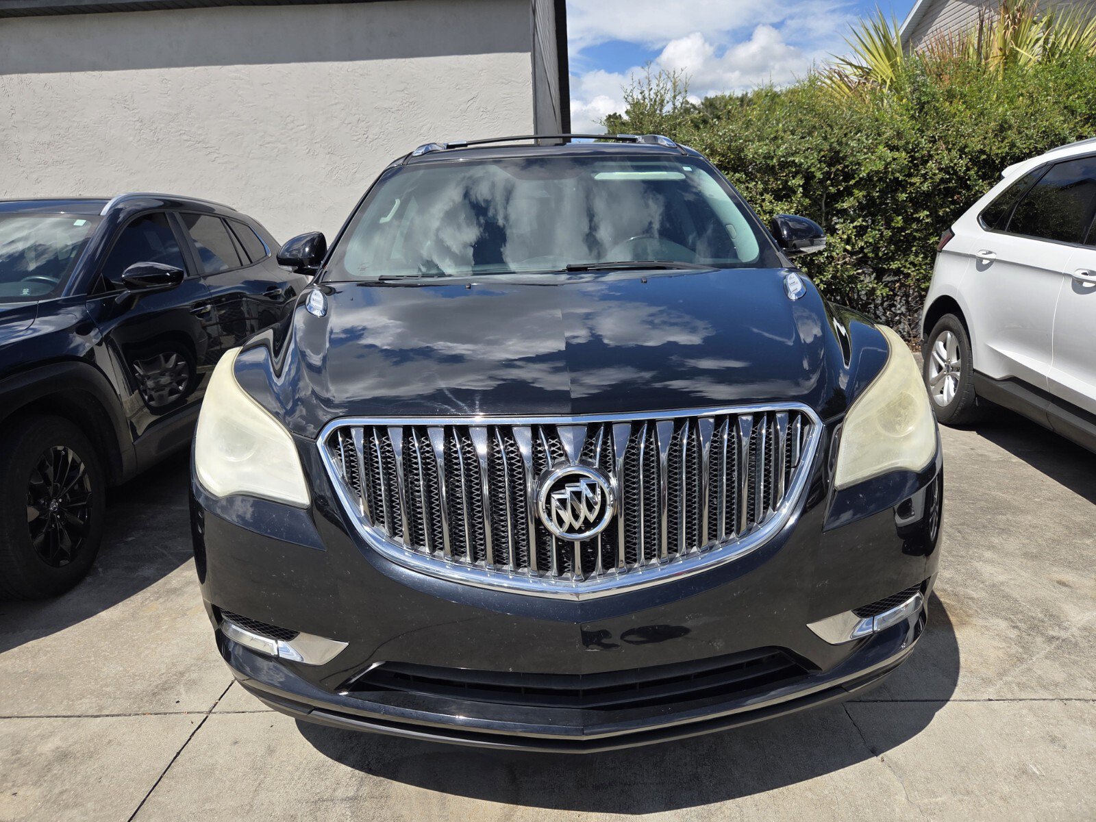 Used 2016 Buick Enclave Leather FWD image 2