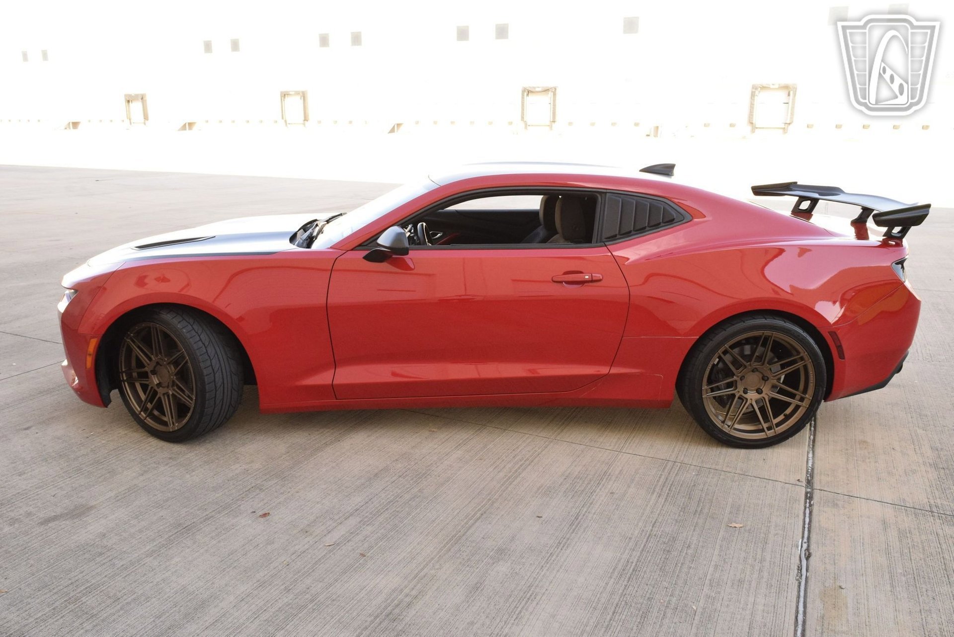 Used 2016 Chevrolet Camaro SS RWD image 4