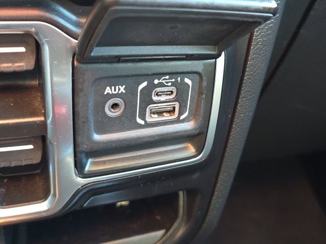 Used 2021 Jeep Wrangler Unlimited Rubicon image 17