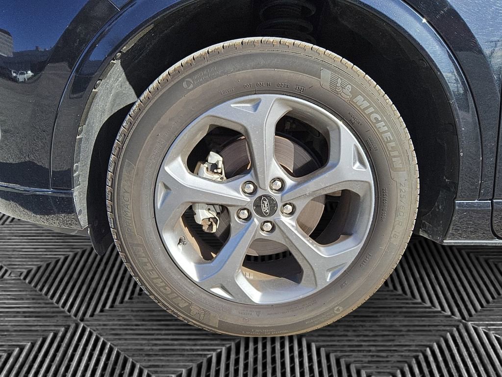 Used 2024 Ford Escape ST-Line image 14