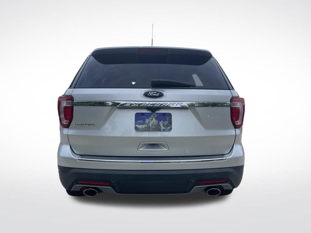 Used 2019 Ford Explorer Limited w/ Class III Trailer Tow Package FWD image 7