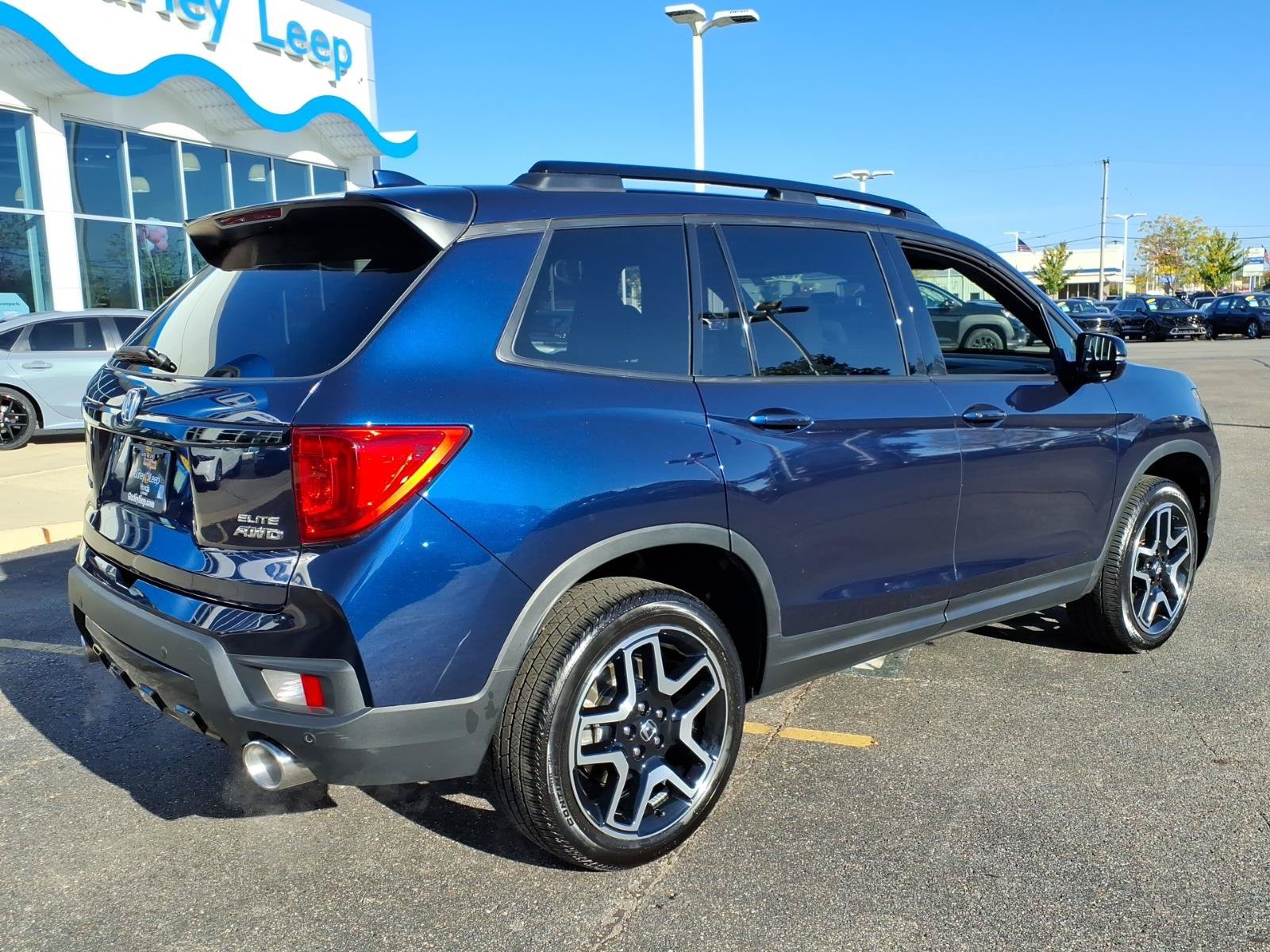 Used 2022 Honda Passport Elite image 12