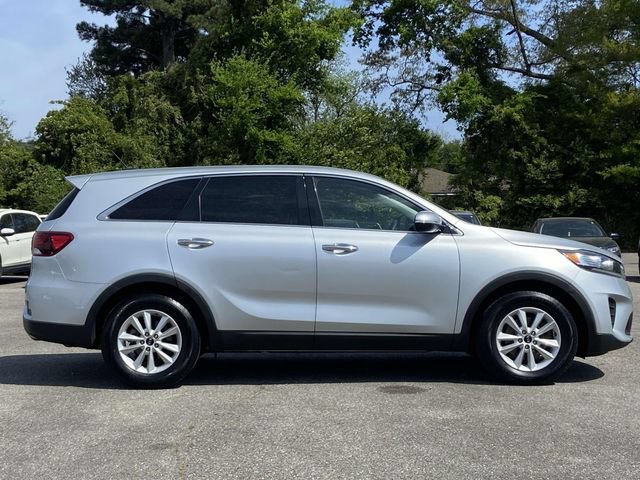 Used 2020 Kia Sorento FWD V6 image 2