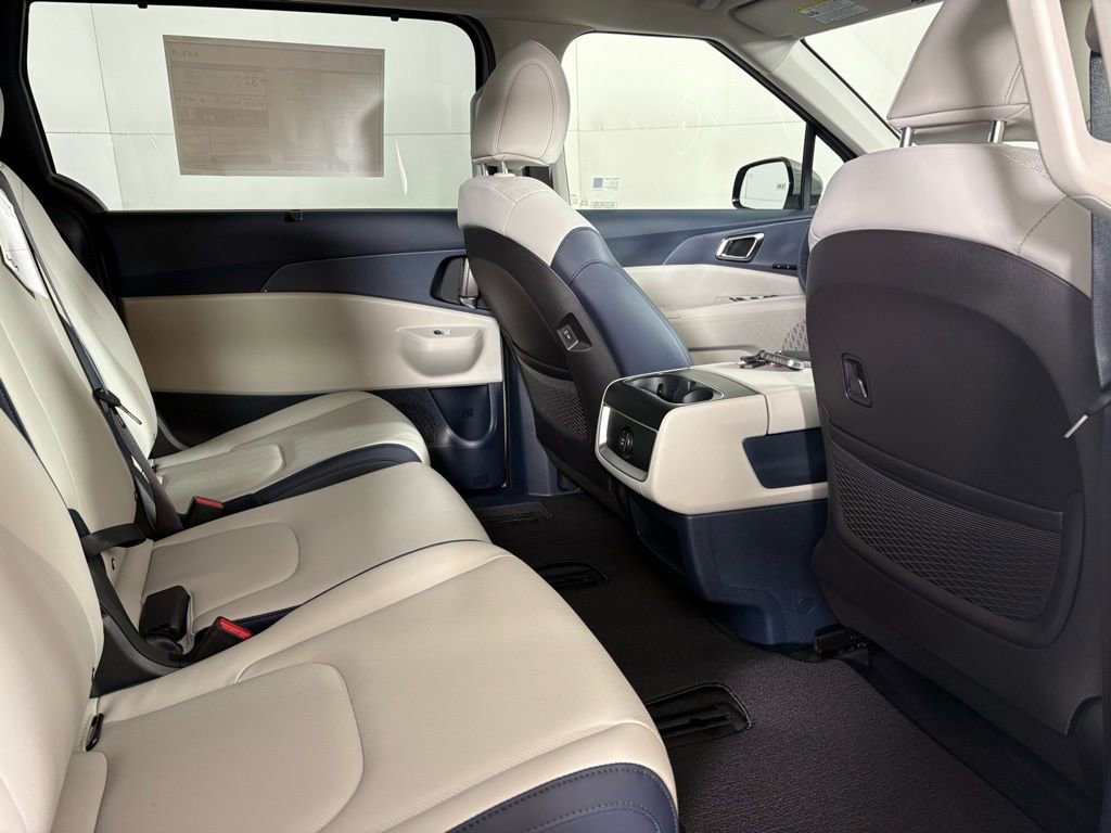 New 2026 Kia Carnival EX image 16