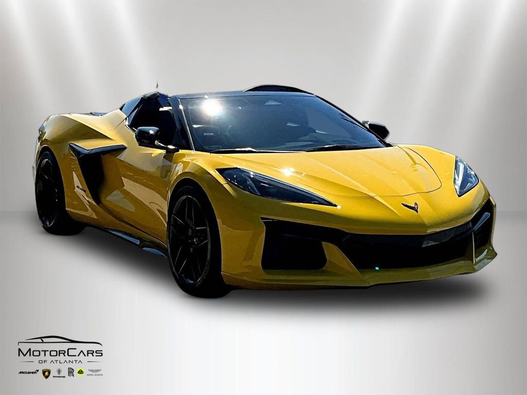 Used 2025 Chevrolet Corvette Z06 w/ Stealth Interior Trim Package RWD image 2