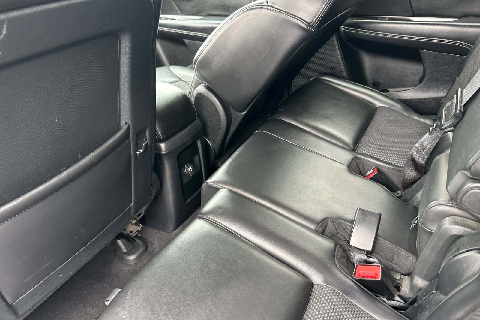 Used 2017 Dodge Journey Crossroad FWD image 13