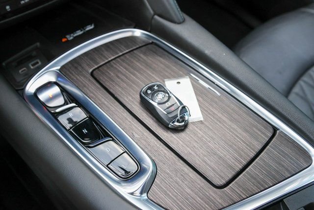 Used 2022 Buick Enclave Avenir w/ Avenir Technology Package image 26