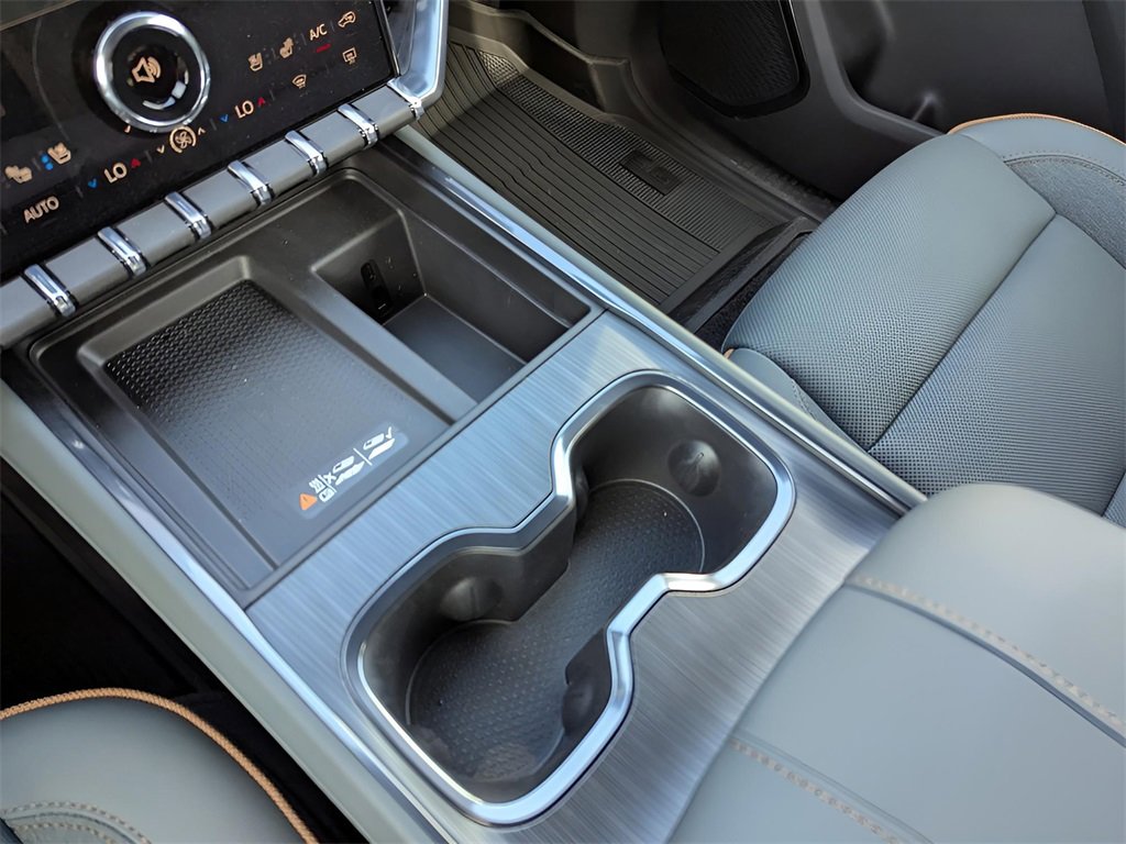 New 2026 GMC Acadia AT4 w/ Super Cruise Package image 8