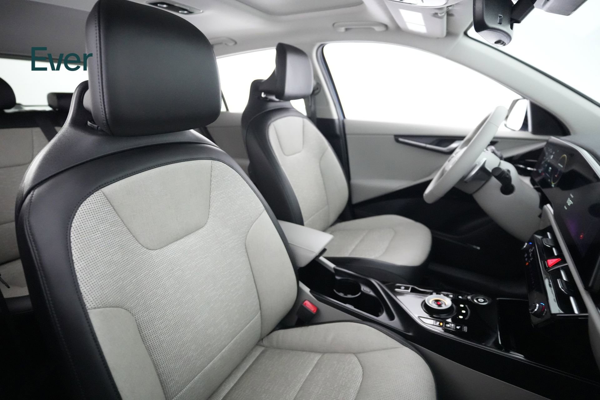 Used 2023 Kia Niro Wave FWD image 23
