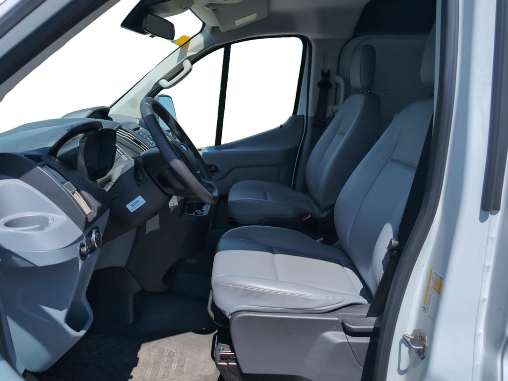 Used 2018 Ford Transit 150 130 Low Roof RWD image 8