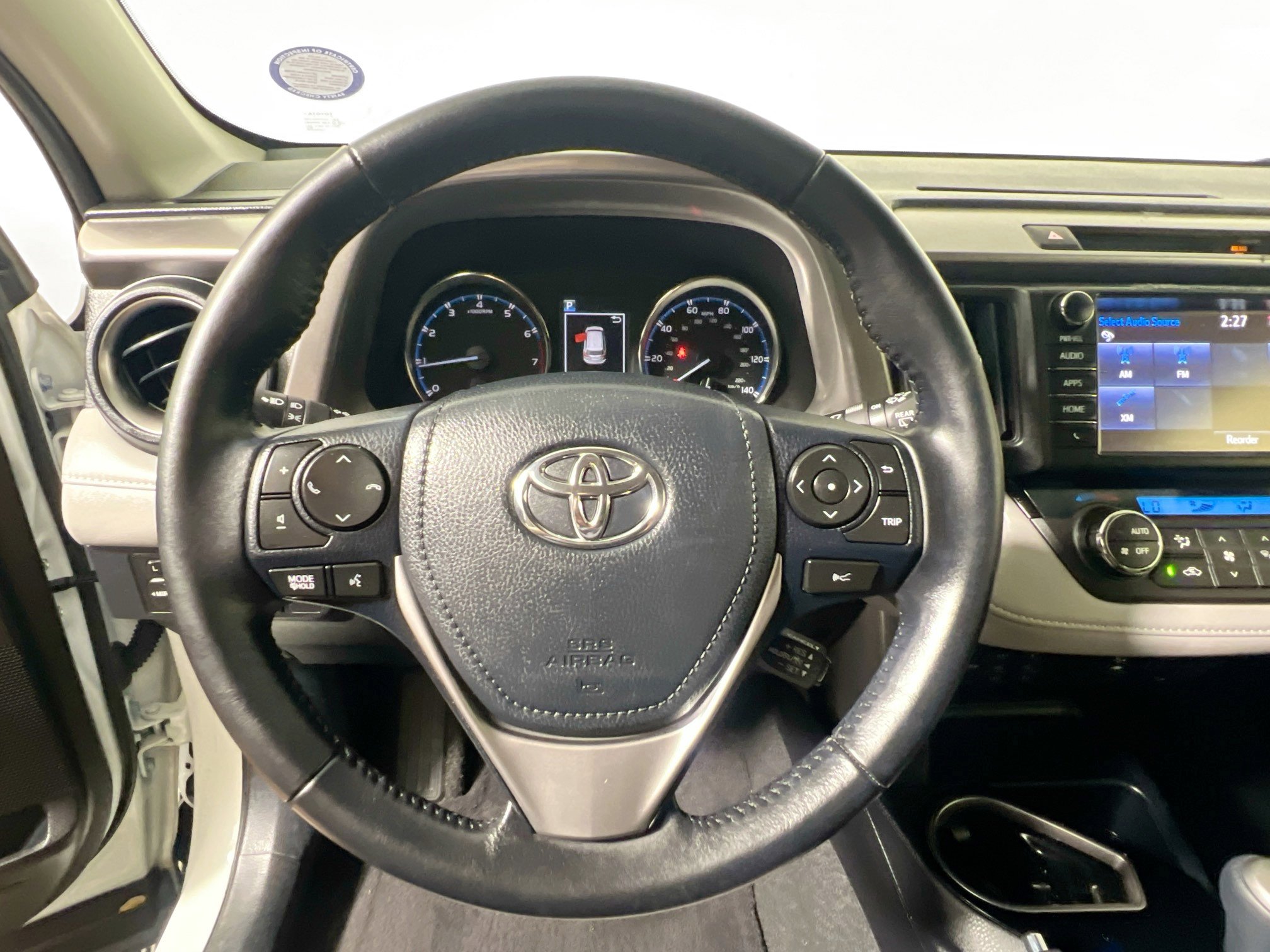 Used 2017 Toyota RAV4 Limited FWD image 17