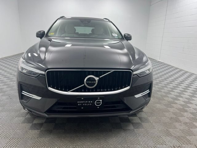 Used 2023 Volvo XC60 B5 Core w/ Climate Package AWD/4WD image 3