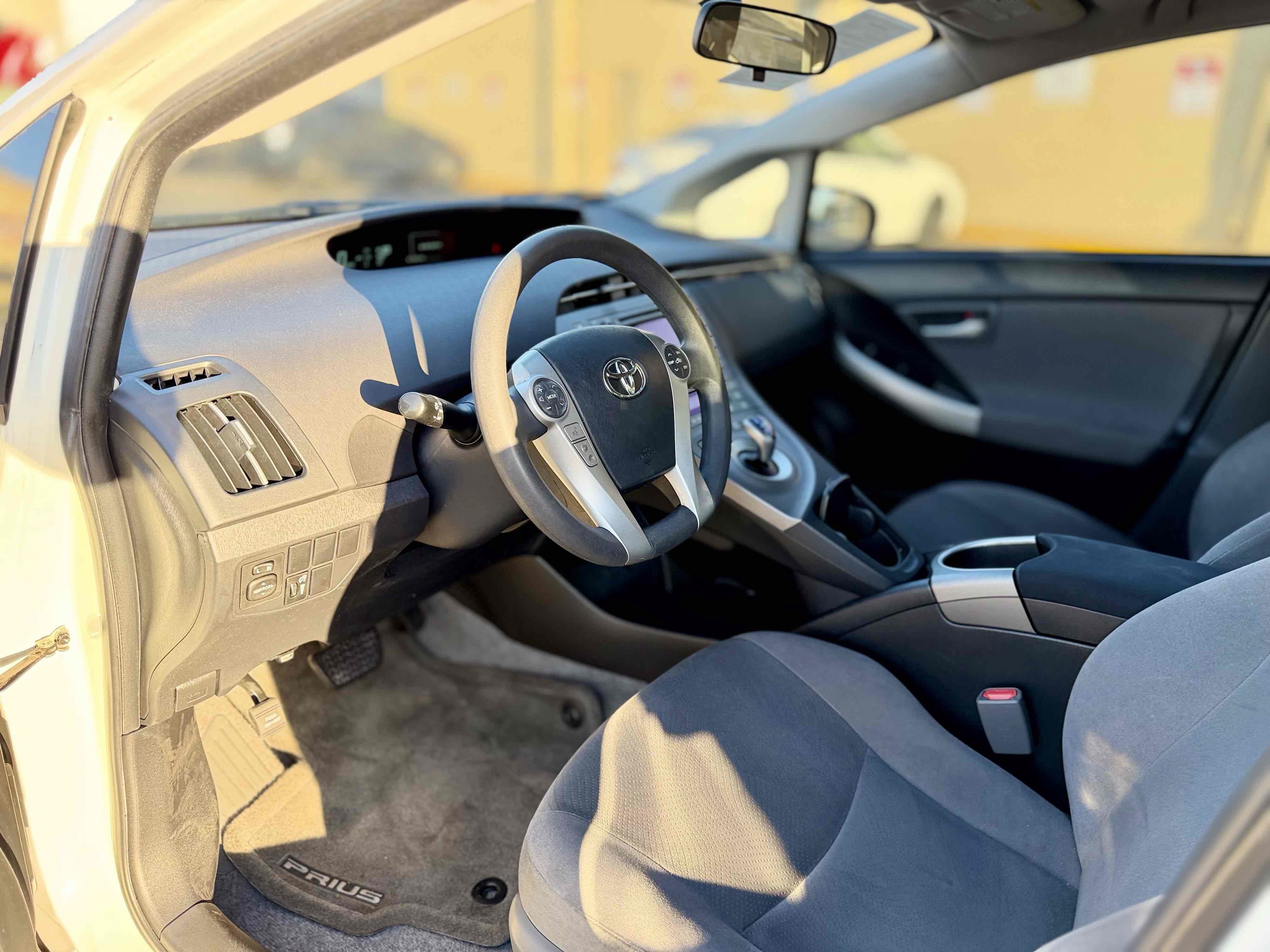 Used 2014 Toyota Prius Three FWD image 22