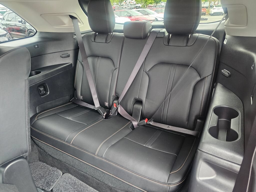 Certified 2024 MAZDA CX-90 Plug-In Hybrid w/ Preferred AWD/4WD image 25