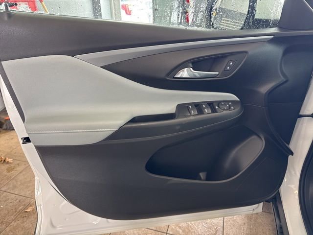 Used 2024 Buick Envista Preferred image 8