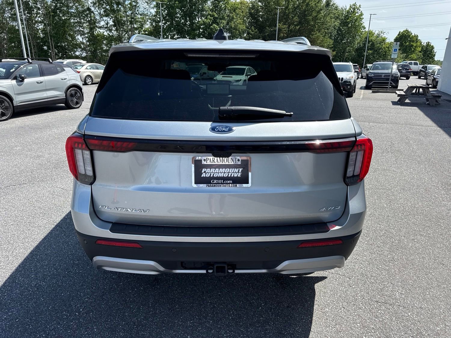 Used 2025 Ford Explorer Platinum w/ LUX Leather Package AWD/4WD image 6