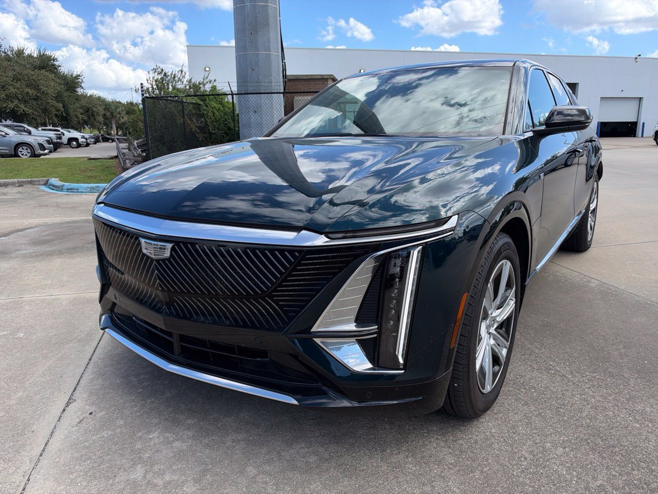 Used 2024 Cadillac Lyriq Tech RWD image 1