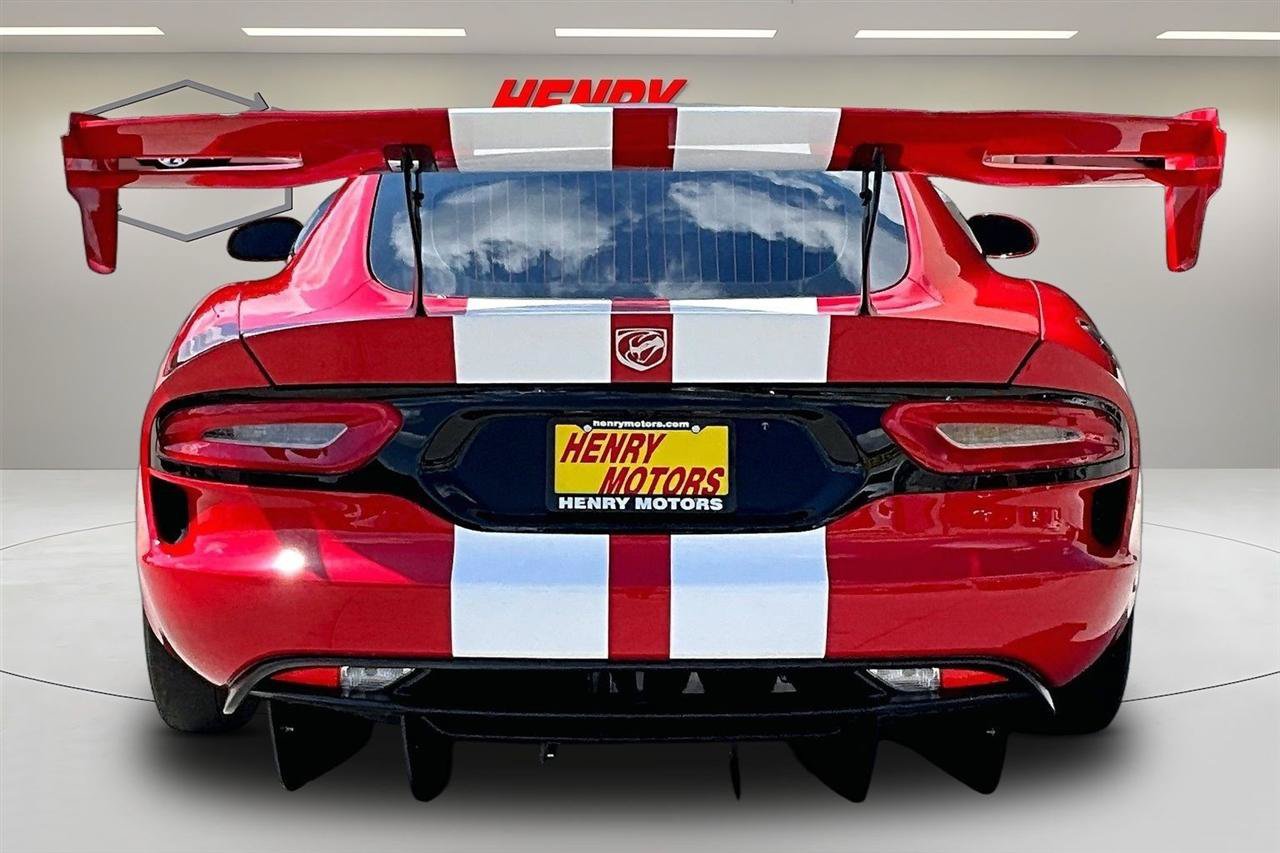 Used 2017 Dodge Viper GTC w/ GTS Interior Package RWD image 5