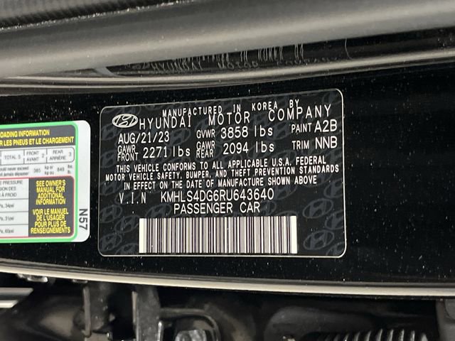 Used 2024 Hyundai Elantra SEL w/ Convenience Package image 37