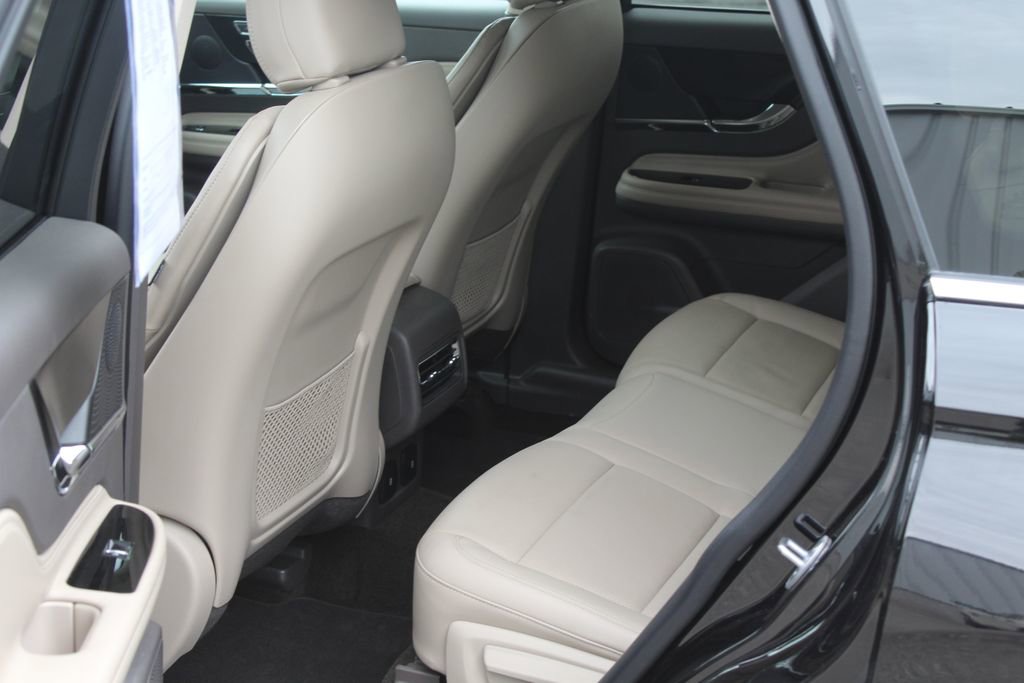 Used 2023 Lincoln Corsair Reserve w/ Equipment Group 201A AWD/4WD image 18