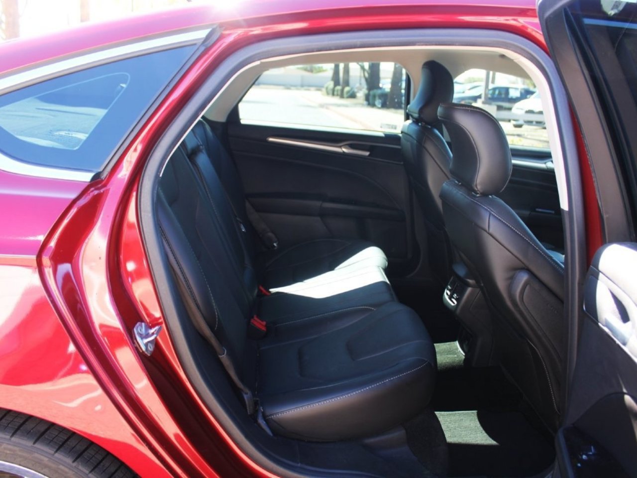 Used 2015 Ford Fusion Titanium FWD image 13