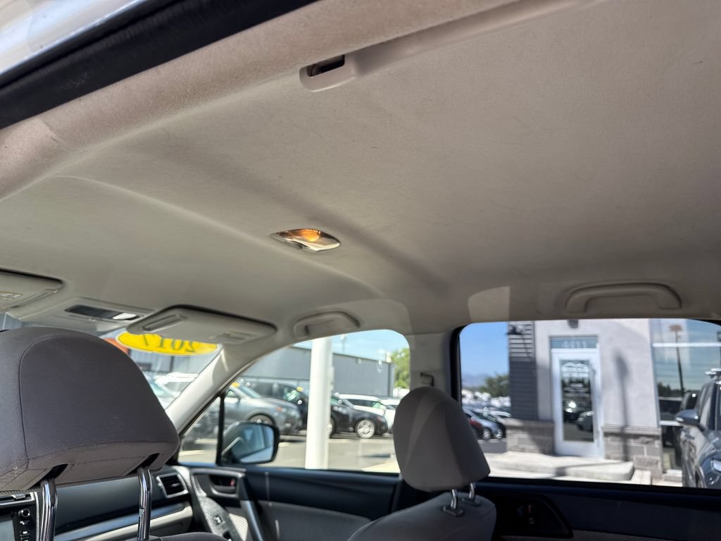 Used 2017 Subaru Forester 2.5i AWD/4WD image 18