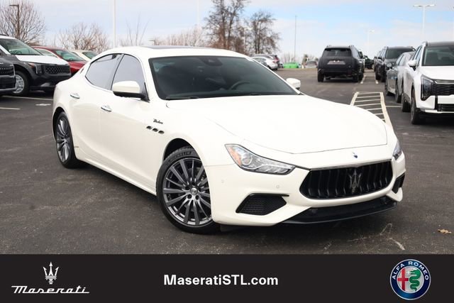 Used 2022 Maserati Ghibli Modena Q4 image 1