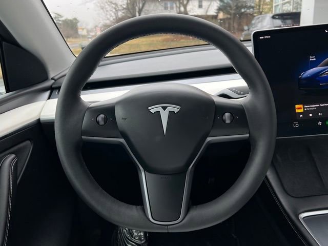 Used 2023 Tesla Model Y Long Range image 26