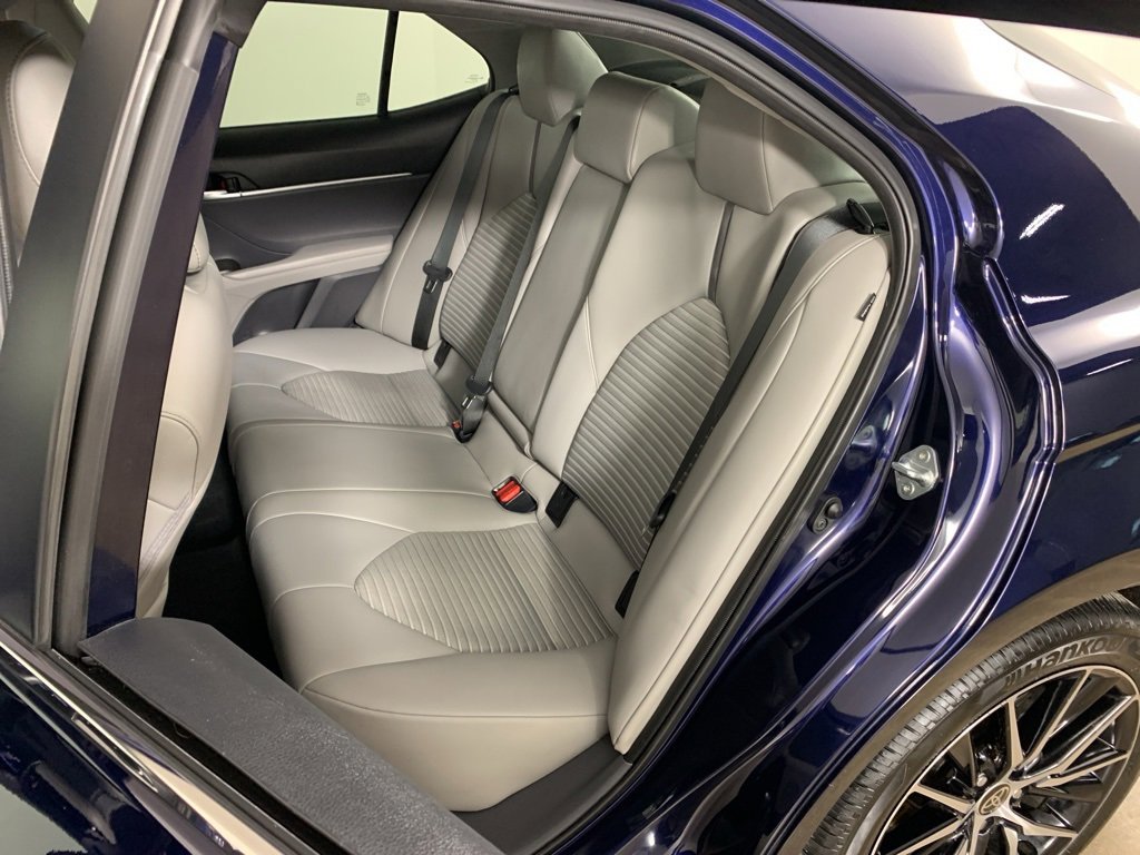Used 2022 Toyota Camry SE image 31