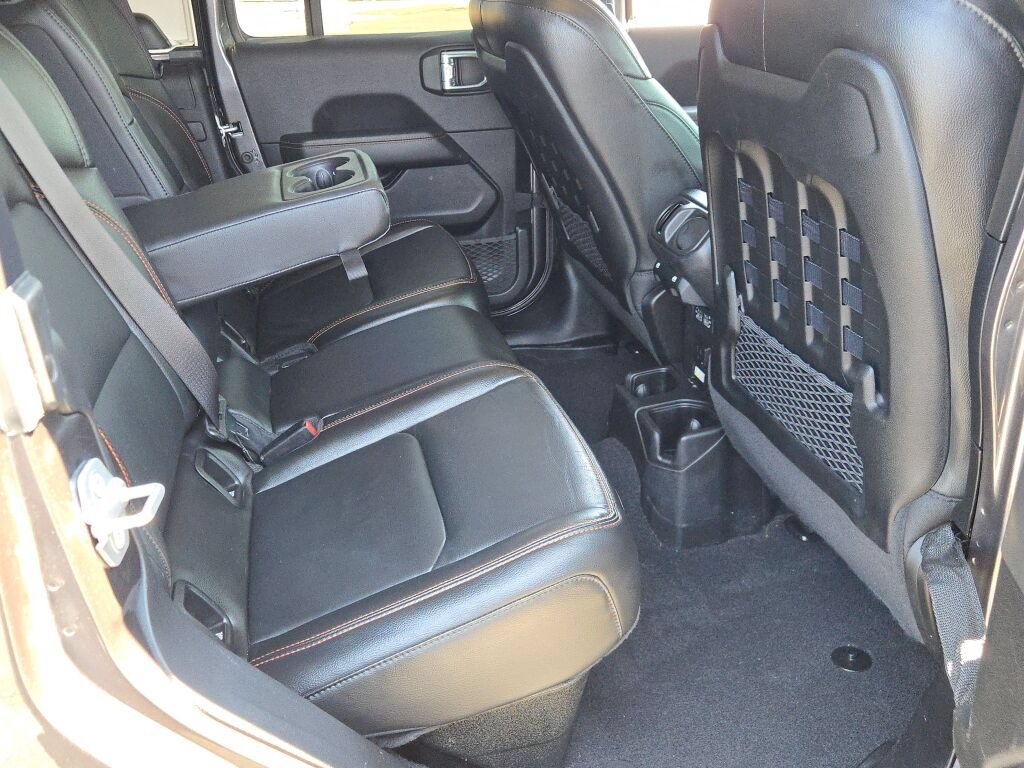 Used 2021 Jeep Gladiator Mojave AWD/4WD image 16