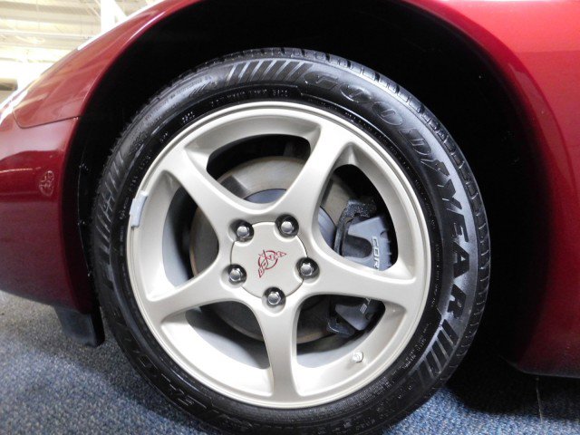 Used 2003 Chevrolet Corvette Base w/ Preferred Equipment Group1 image 16