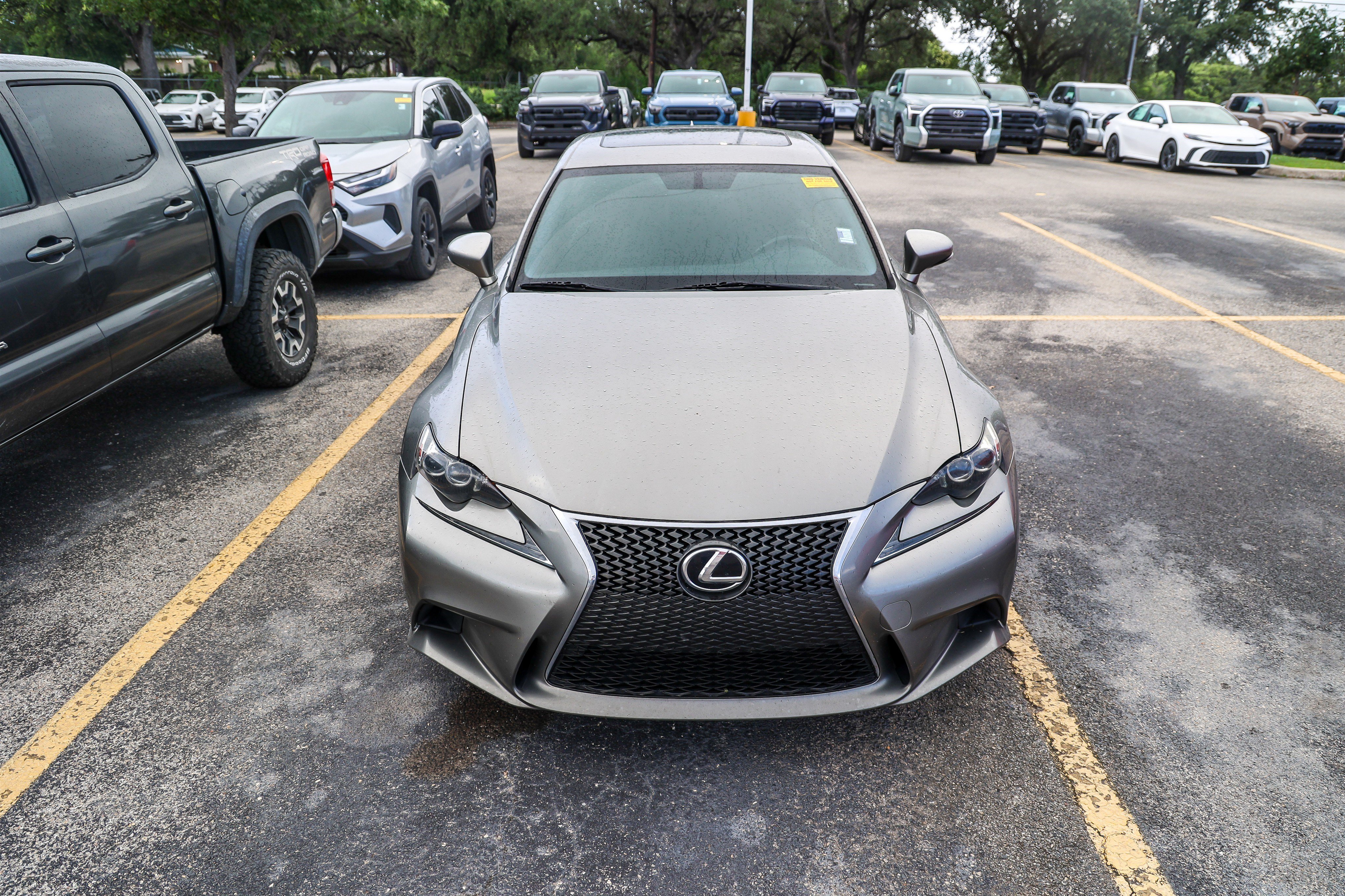Used 2016 Lexus IS 350 w/ F Sport Package RWD image 5