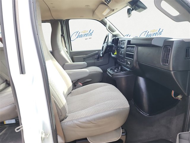 Used 2020 Chevrolet Express 3500 LT w/ LT Preferred Equipment Group image 13