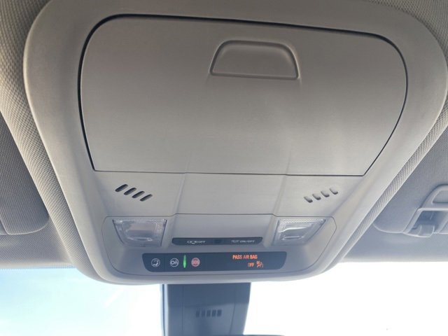 Used 2021 Chevrolet Equinox LT image 24